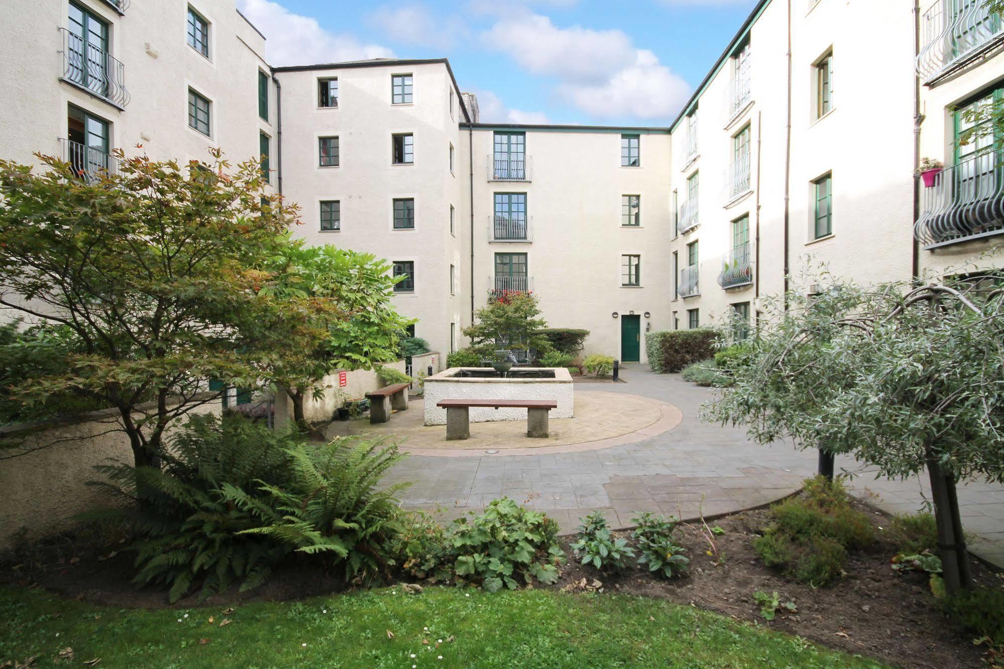 Edinburgh City Center Coady Apartment Sleeps 5 Free Car Park Space Екстер'єр фото
